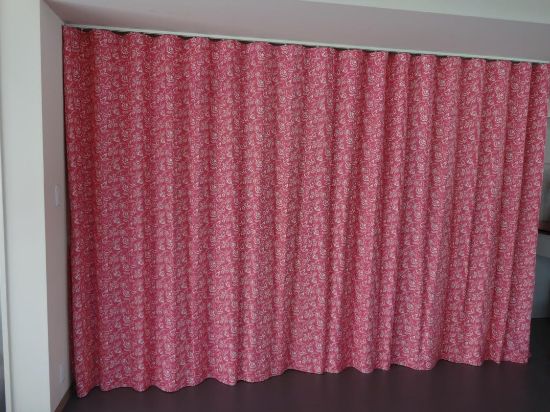 curtain2