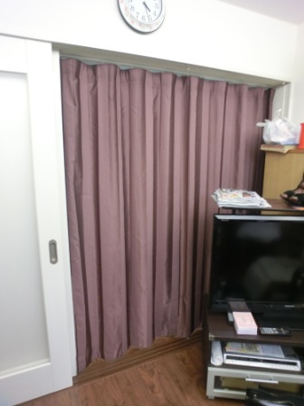 部屋の間仕切りはカーテンがおすすめ 東京都目黒区の事例 自由が丘ルドファンのオーダーカーテン施工例