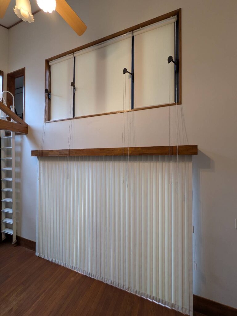 高窓 ロールスクリーン バーチカルブラインド